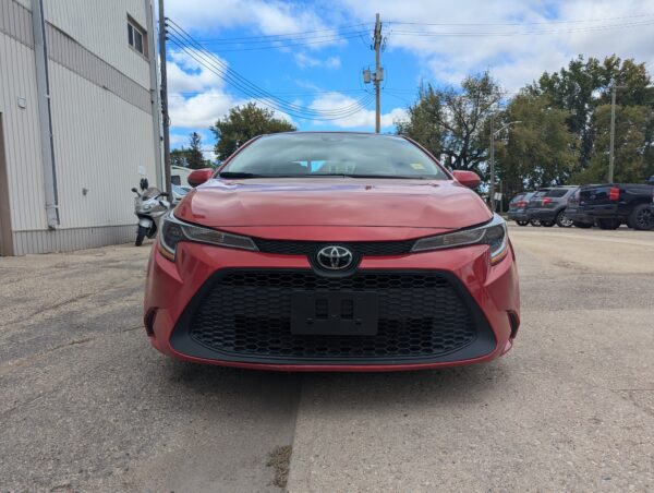 2021 Toyota Corolla LE - Image 3