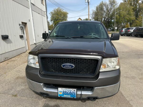 2004 Ford F-150 SuperCrew Crew Cab - Image 3