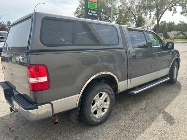 2004 Ford F-150 SuperCrew Crew Cab - Image 5