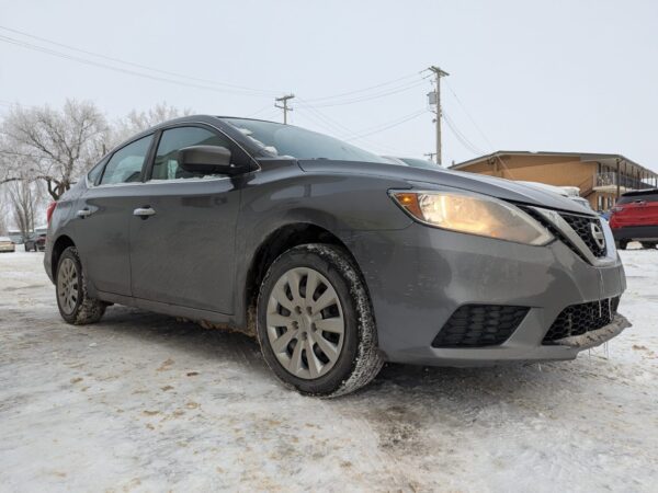 2019 Nissan Sentra S - Image 3