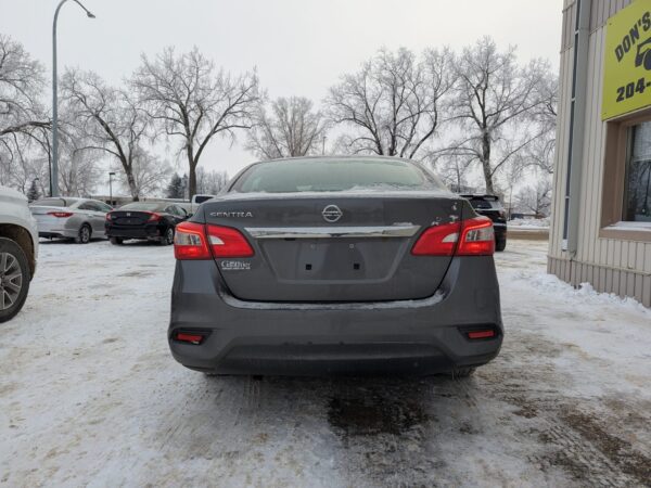 2019 Nissan Sentra S - Image 4