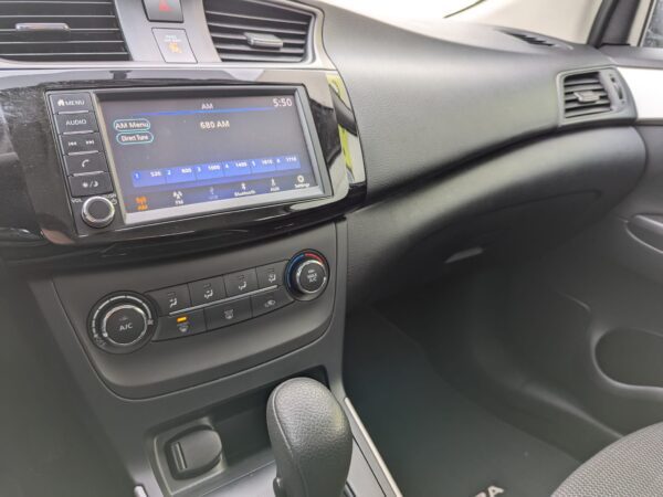 2019 Nissan Sentra S - Image 6