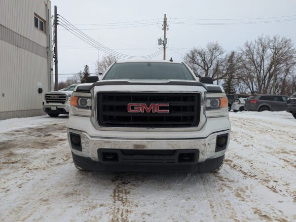 2015 GMC Sierra - Image 2