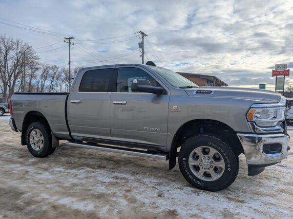 2022 RAM 2500 Big Horn Crew Cab - Image 3